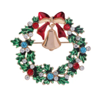 Wholsale Christmas Wreath Crystal Enamel Pins With Bell And Bowknot Brooches For Xmas Festival Gift Backpack Blouse Decoration