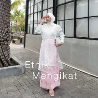 ETNIK MENGIKAT | OUTER AZELA