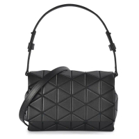 【ISSEY MIYAKE 三宅一生】BAOBAO FOSSETTE 霧面幾何菱格翻蓋肩背斜背包(小/黑色)