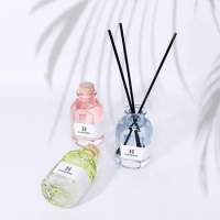 150ml Glass Aroma Reed Diffuser with Sticks, Oil Scent Diffuser Set for Bathroom, Hotel Natural Fireless Oil Diffuser Gift Set