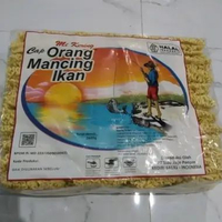 Mie kering keriting cap orang mancing ikan