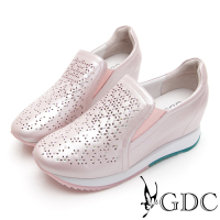 GDC-真皮雕花簍空馬卡龍色系厚底休閒鞋-粉色