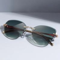 New Irregular Frameless Cut Edge Sunglasses Outdoor UV Protection UV400 Men's Metal Sunglasses Driving Glasses