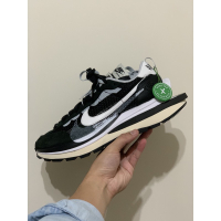 Sold out Nike x sacai VaporWaffle Black and White US9