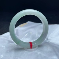 緬甸翡翠手鐲細糯化底色翡翠手鐲種老底細色澤均勻清爽乾淨完美