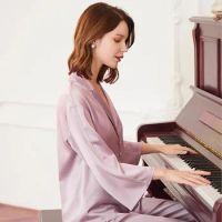 Elegant Women's Silk Pajama Set for Lady Mulberry Silk Long Sleeve Pants Wide Sleeve French Luxury Sleepwear Lounge Set Lavender
