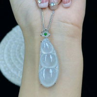 icy jade bean pendant with 18k white gold embed