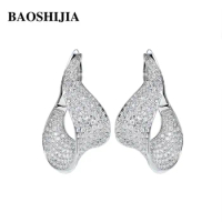 BAOSHIJIA Solid 18K White Gold Natural Real Diamond Earrings Ladies Fashion Fine Jewelry 9.5gram Delicated Texture Stud