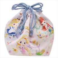 日本製 迪士尼 公主 便當袋 束口袋 午餐袋 化妝袋 收納袋 小美人魚 長髮公主 愛麗絲 正版 J00014949