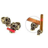 Multi-Function Cigarette Holder Brass Skull Ring Cigar Holder Fun Cigarette Accessories Cool Gadget for Smoker