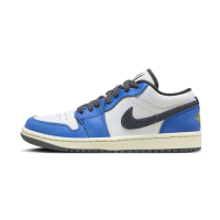 【NIKE 耐吉】Onoglish x Air Jordan 1 Low SE Flight 小野比利 聯名款 藍白 女鞋 女段 FV8439-104