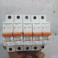 Mcb 1p domae Schneider 4a 6A 10A 16A 20A  25A 32A 40A 50A 63A