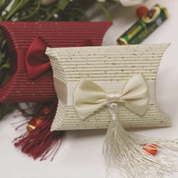20/40/60pcs Tassel Pillow Candy Box Wedding Birthday Christmas Gift Box Party Kraft Paper Packaging Bag Red Beige