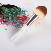 Vander Life 1 Pcs Makeup Blush Brush Face Cosmetic Foundation Powder Blending Brush Wood Handle Professional Make Up Brush Tool