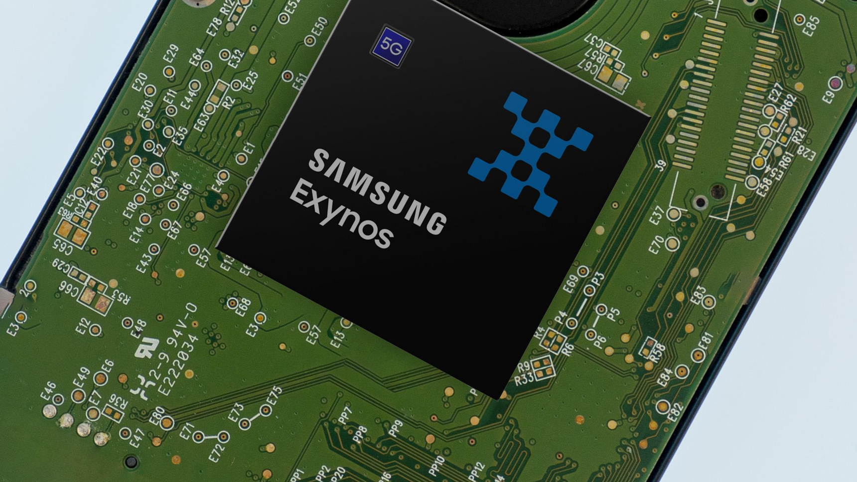 Samsung Galaxy Z Flip 7 のリーク画像がフルサイズカバーディスプレイ