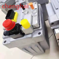 New Euro 5 and Euro 6 adblue urea pump AEM0125 Emitec Square Plug AdBlue Pump SCR doser pump 292216772 UDA275 OFX24