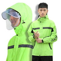 【兩件式雨衣套裝 (紅/綠)】雨衣雨褲兩件式雨衣 雙帽簷機車雨衣 兩截式雨衣 防水防風雨衣