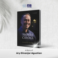 ESQ - Buku Hamba Sang Maha Cahaya A Story of Ary Ginanjar Agustian, The Founder of ESQ