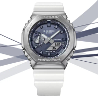 【CASIO 卡西歐】G-SHOCK 閃耀冬季金屬色彩 金屬錶殼八角形雙顯錶-銀藍(GM-2100WS-7A ITZY留真配戴款)
