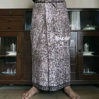 Gagak Setha | Sarung Batik Cap Tradisional | Remek