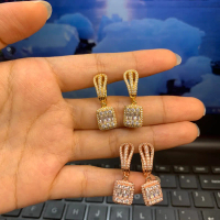 Anting Replika Berlian Cantik
