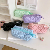 Simple High-Value Solid Color Makeup Bag for Girls with Large Zipper, Desktop Makeup Brush Storage B