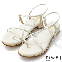 【DIANA】4cm質感牛皮幾何線帶交織羅馬低跟夾腳涼鞋(奶油白)