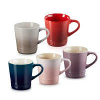 【Le Creuset】瓷器V馬克杯-330ml(極光午夜藍/貝殼粉/錦葵紫/肉豆蔻/櫻桃紅 5色選1)