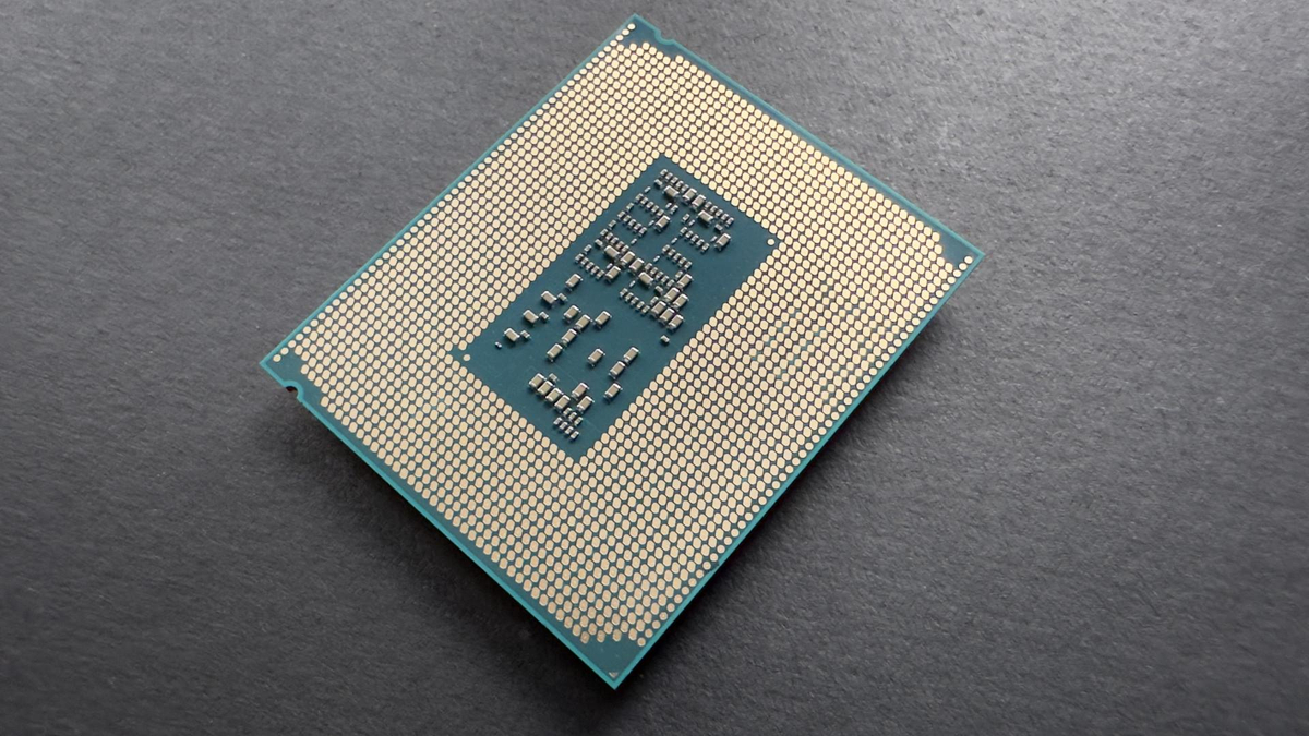 Intel Nova Lake CPU が最大52コア、150W TDP でリーク、2026年に AMD