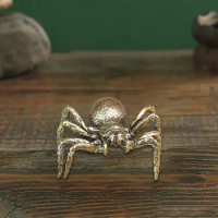 Spiders Figurine Fengshui Gifts Decorative Collection Artwork Brass Statue for Home Desktop Table Centerpieces Bookshelf Bedroom