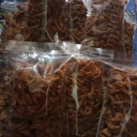 kripik Usus crispy Original/Pedas 250 gram
