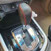 Bao da bọc cần số các đời xe Nissan Navara,Xtrail, Terra (AT) số tự động, da bò thật khâu thủ công
