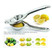 Pemeras Lemon Alat ini berfungsi untuk memeras buah