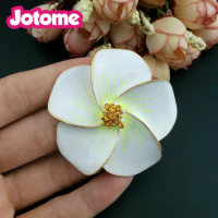 New arrival 100pcs/lot DIY jewelry 45mm women pins Enemal white hawaiian flowers brooches for clothe