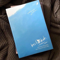 Buku Berlabuh By Febriawan Jauhari  / N P