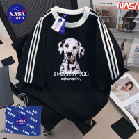 【พร้อมส่ง】NASA สไตล์อเมริกัน  สามแถบ ผ้าฝ้ายแท้100% แขนสั้น ฤดูร้อน ยูนิเซ็กส์ ลายดัลเมเชียน  หลวม ๆ