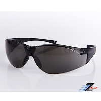 【Z-POLS】帥氣有型質感黑框搭配黑灰片運動太陽眼鏡
