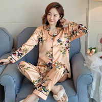 【韓國K.W.】綢緞質感印花休閒居家睡衣套裝