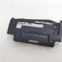 NEW For Nikon D850 SD CF eory Card ount Cover Shell Seat Caera Replaceent Unit Repair part