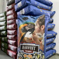 อาหารนกแก้ว Farmland Harvest B-10 สำหรับนกแก้วขนาดใหญ่ น้ำหนัก 12.5 กิโลกรัม  เป็นอาหารนกแก้วสูตรเพา