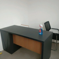 Meja Kerja Modern dengan Laci dan Lemari Penyimpanan Praktis Ukuran 120x60x80 Efisien untuk Ruang Ke