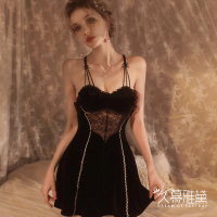 【久慕雅黛】甜美花邊法式浪漫絲絨吊帶裙。黑色(性感睡衣)