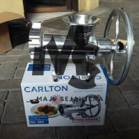 GILINGAN DAGING MANUAL CARLTON NO 32 ALUMINIUM