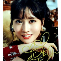 signed Photo TWICE Momo autographed K-POP