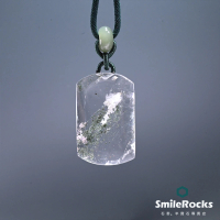 【SmileRocks 石麥】天然白綠幽無事牌繩結項鍊(綠幽靈水晶)