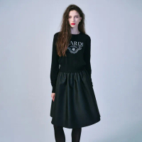 【MARDI MERCREDI】學院風羊毛毛衣 黑色 短版CASHMERE CASHMERE CROPPED CREW NECK ALUMNI