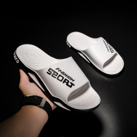 New Fashion Slippers Men's Summer Outdoor Home Casual Sandals Outdoor Non-Slip Bath Student Flip Flops Wholesale