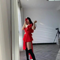 Jennie with sexy singing dress red off-the-shoulder irregular dress blackpink girl group costume stage