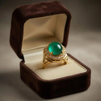 Cincin Emerald Zambia Oval Cobocheon Alami - Perhiasan Eksklusif dengan Batu Emerald Asli dari Zambi