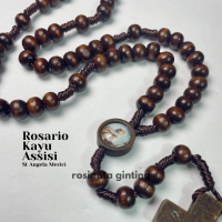 Rosario Kayu Assisi  St Angela Merici & Salib Kayu | Asli | Rosario Katolik Kayu Natural | Medali St